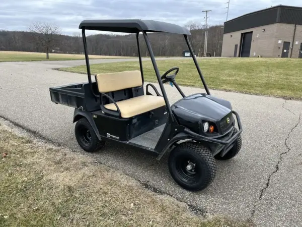 Cushman Hauler Golf Cart