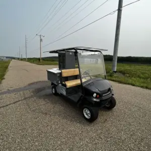 Cushman Refresher Seater Golf Cart