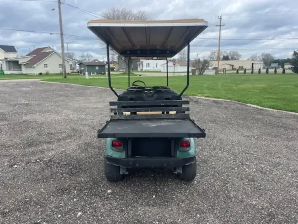 Cushman Shuttle Electric Golf Cart