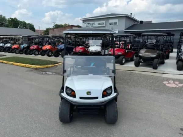 Cushman Shuttle EFI Gas Golf Cart