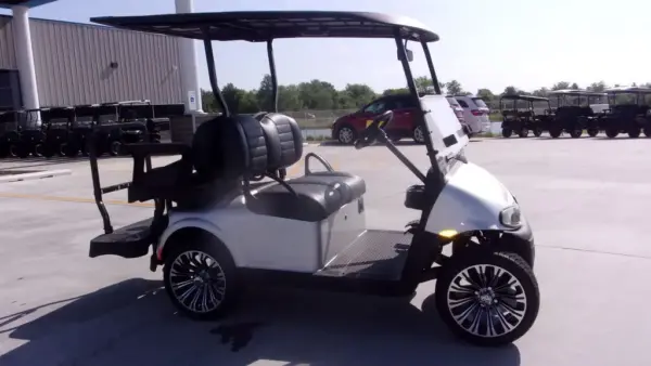 E Z GO Valor Electric Golf Cart